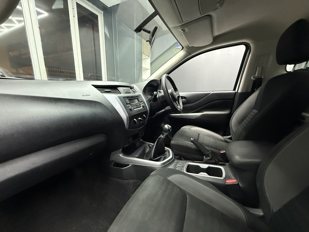 NISSAN NAVARA NAVARA 2.5DDTI SE S/C P/U - 9