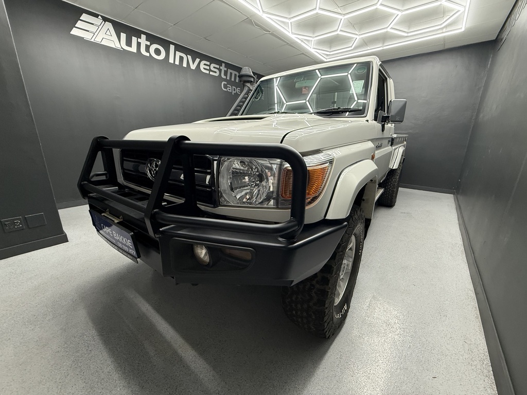 TOYOTA LAND CRUISER PICK UP LAND CRUISER 79 4.5D P/U S/C - 6