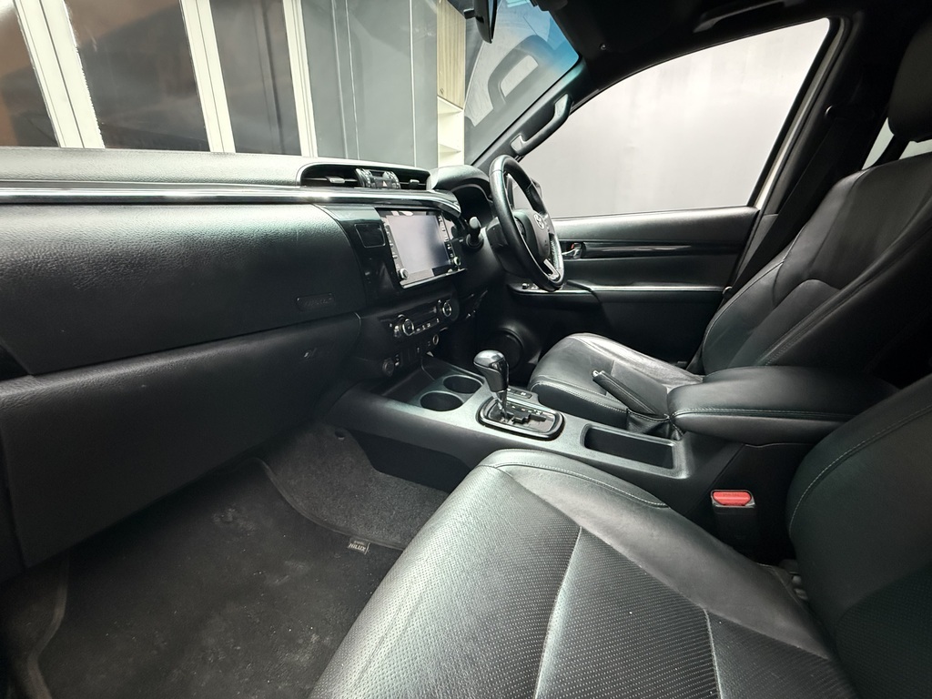 TOYOTA HILUX HILUX 2.8 GD-6 RB LEGEND A/T P/U D/C - 8