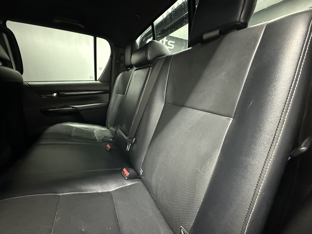 TOYOTA HILUX HILUX 2.8 GD-6 RB LEGEND A/T P/U D/C - 9