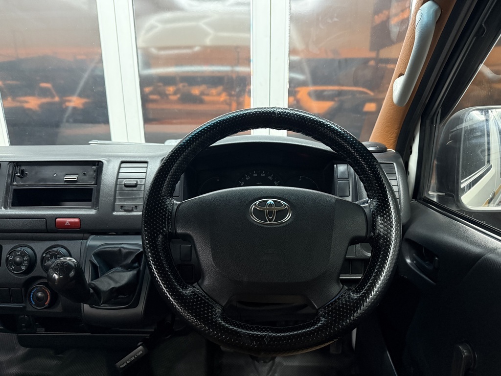 TOYOTA QUANTUM QUANTUM/HIACE 2.5 D-4D SESFIKILE 16s - 17