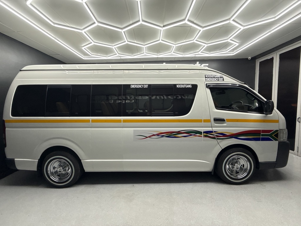 TOYOTA QUANTUM QUANTUM/HIACE 2.5 D-4D SESFIKILE 16s - 2