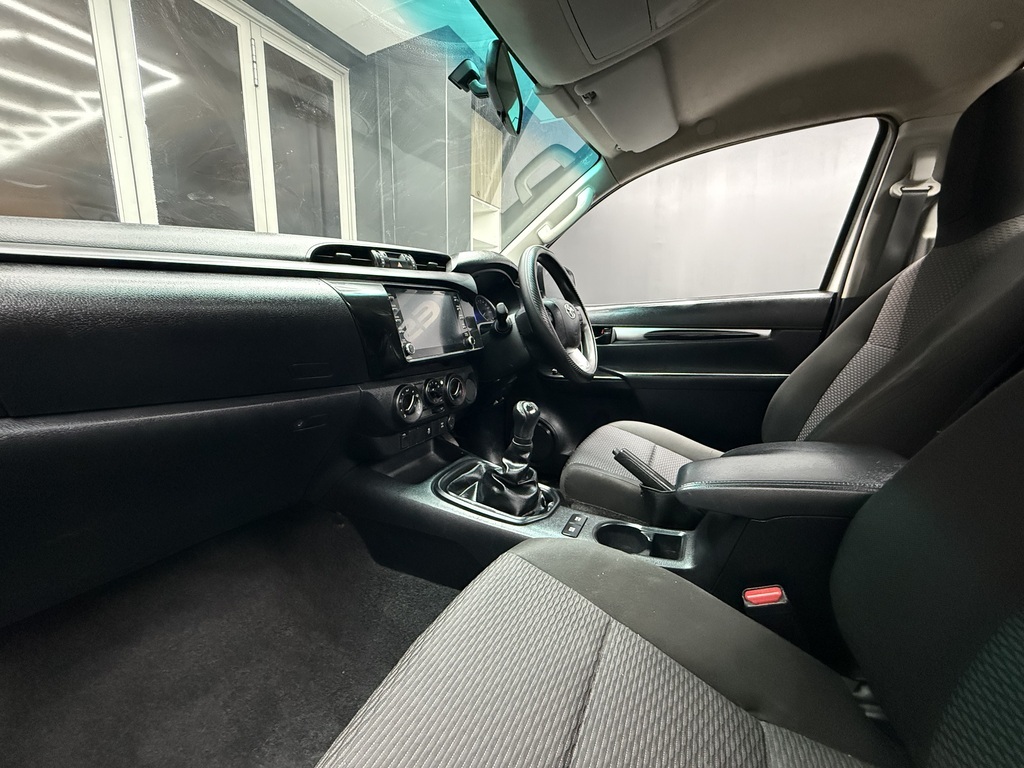 TOYOTA HILUX HILUX 2.4 GD-6 RB SRX P/U S/C - 10