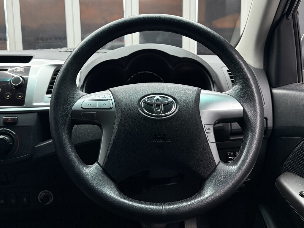 TOYOTA FORTUNER FORTUNER 2.5D-4D RB A/T - 12