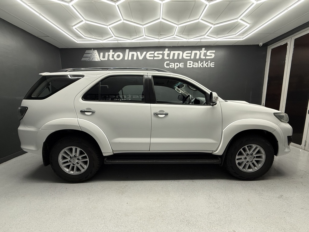 TOYOTA FORTUNER FORTUNER 2.5D-4D RB A/T - 2