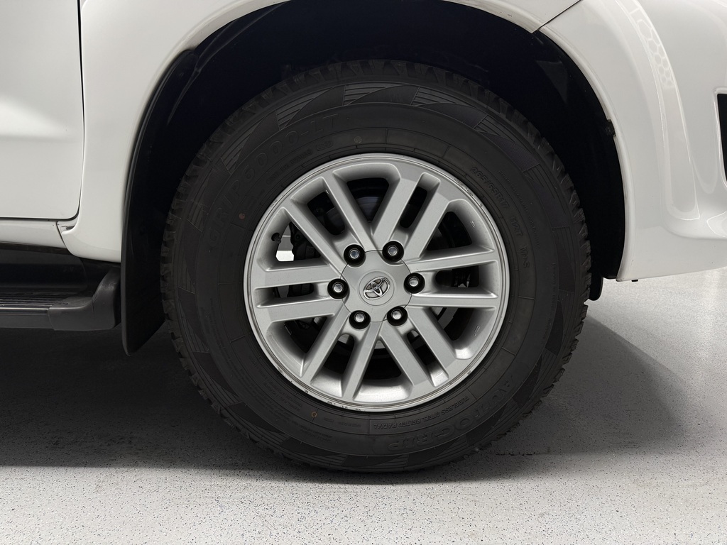 TOYOTA FORTUNER FORTUNER 2.5D-4D RB A/T - 20