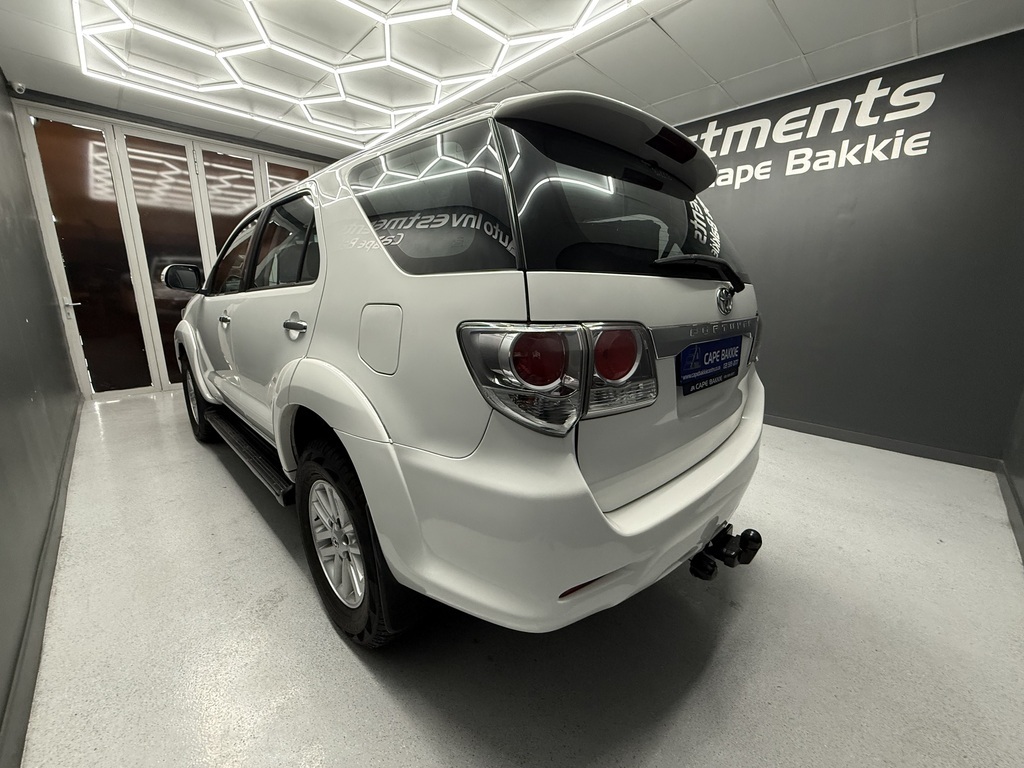TOYOTA FORTUNER FORTUNER 2.5D-4D RB A/T - 5