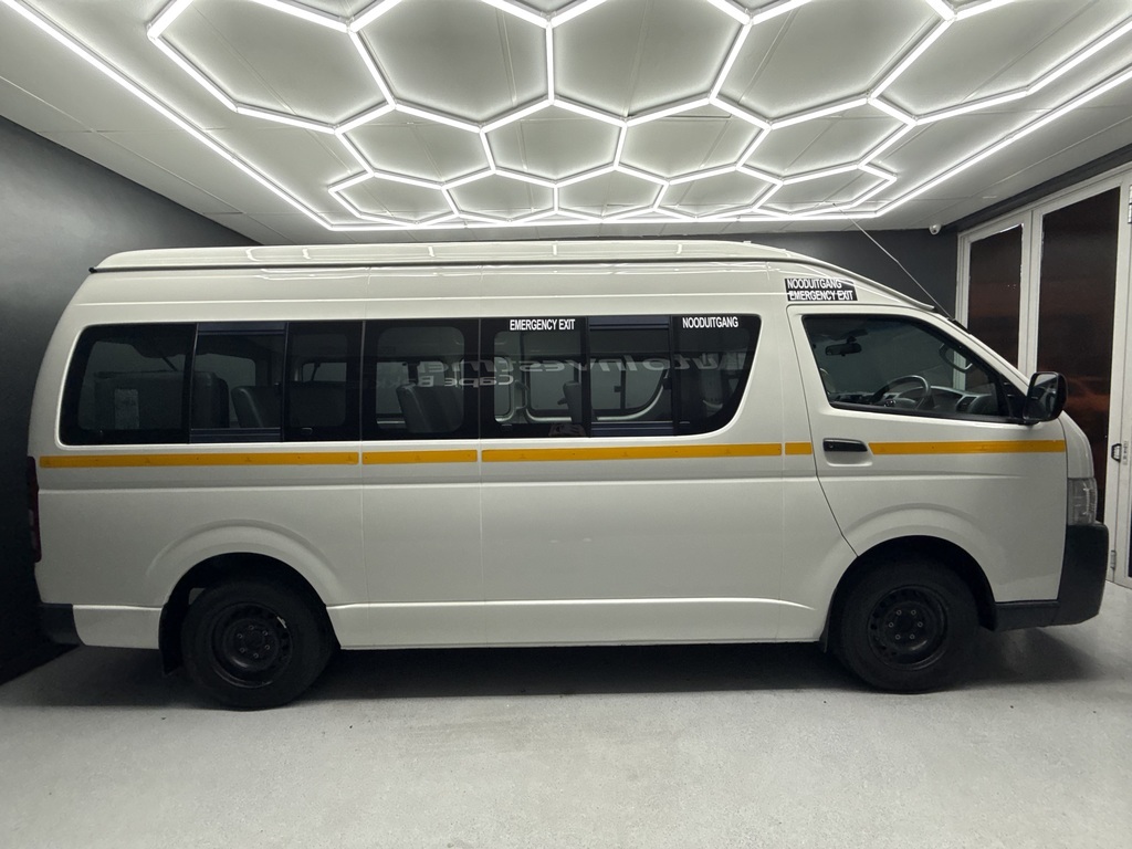 TOYOTA QUANTUM QUANTUM/HIACE 2.5 D-4D SESFIKILE 16s - 2