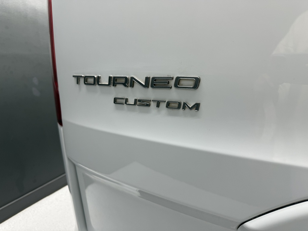 FORD TOURNEO TOURNEO CUSTOM 2.2TDCi  AMBIENTE LWB - 18