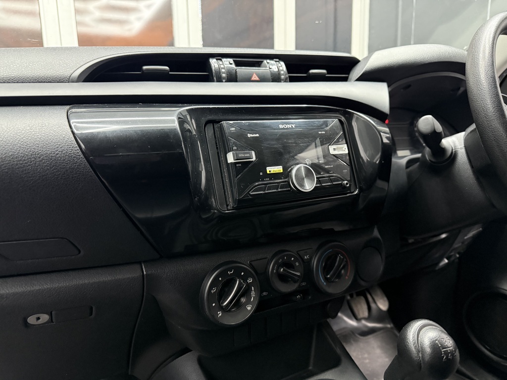 TOYOTA HILUX HILUX 2.4 GD S A/C P/U S/C - 11