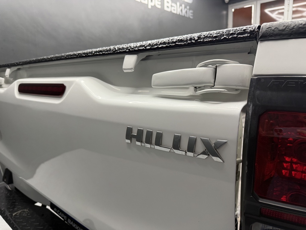TOYOTA HILUX HILUX 2.4 GD S A/C P/U S/C - 17