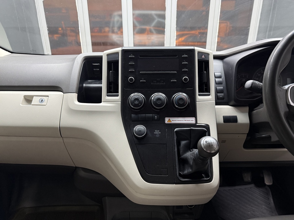 TOYOTA QUANTUM QUANTUM 2.8 GL 11 SEAT - 15
