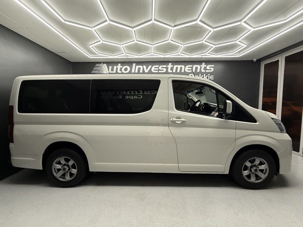 TOYOTA QUANTUM QUANTUM 2.8 GL 11 SEAT - 2