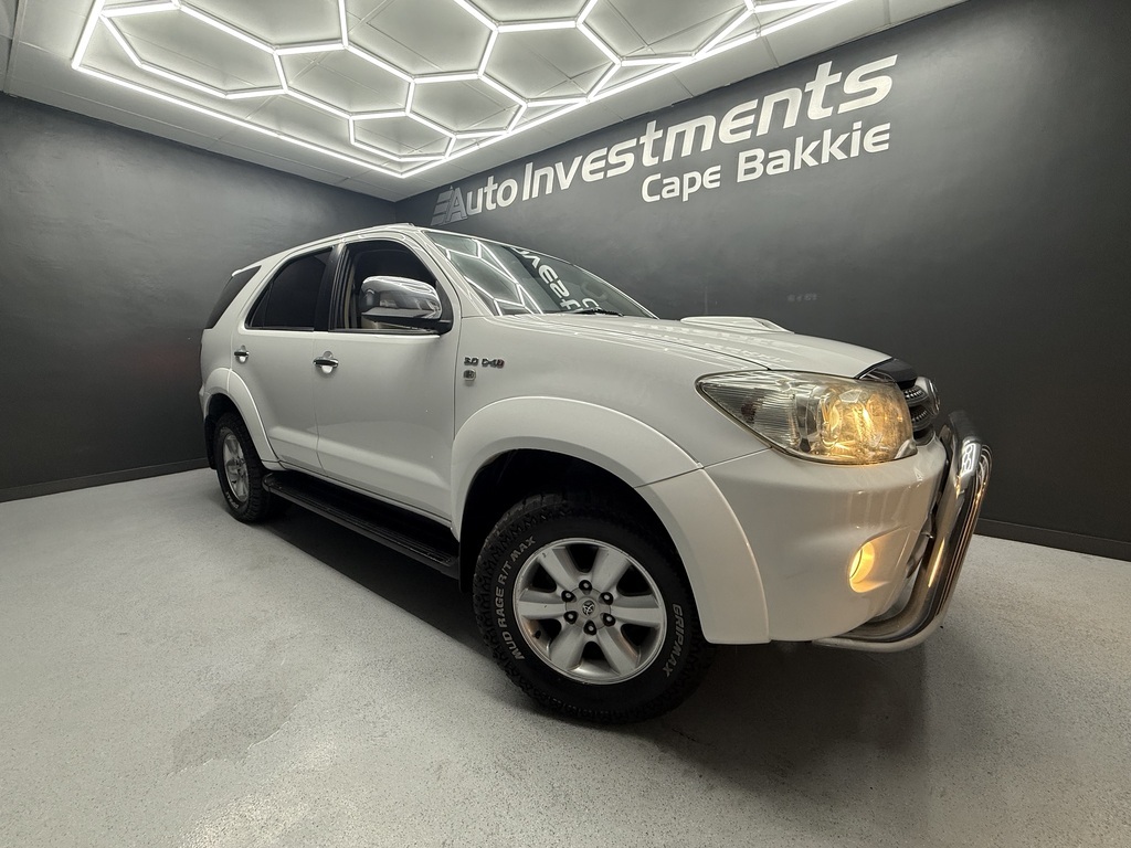 TOYOTA FORTUNER FORTUNER 3.0D-4D R/B 4X4 - 1