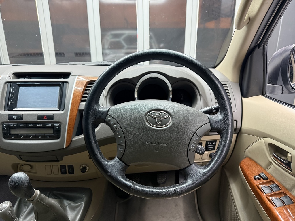 TOYOTA FORTUNER FORTUNER 3.0D-4D R/B 4X4 - 13