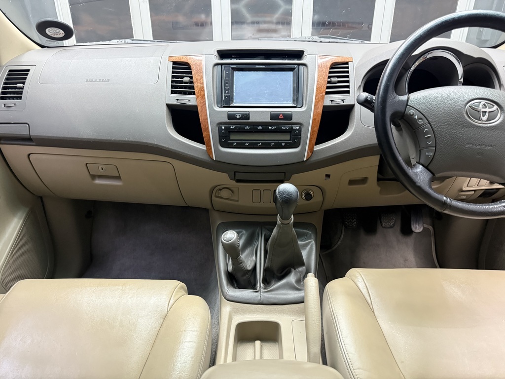 TOYOTA FORTUNER FORTUNER 3.0D-4D R/B 4X4 - 14