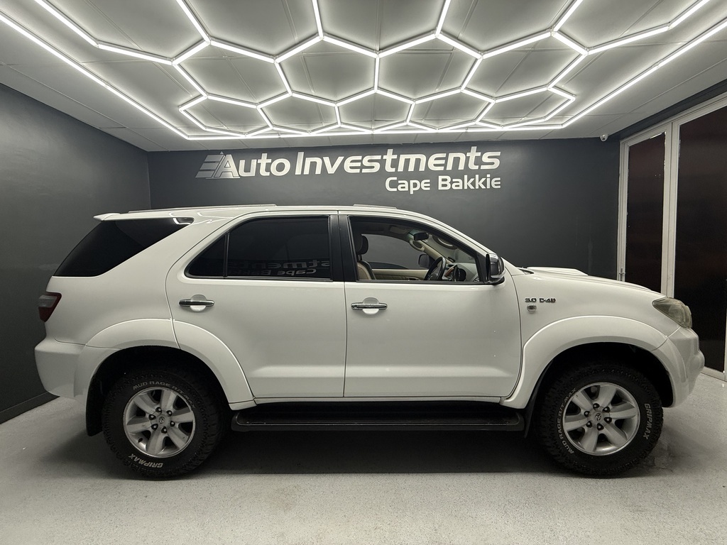 TOYOTA FORTUNER FORTUNER 3.0D-4D R/B 4X4 - 2
