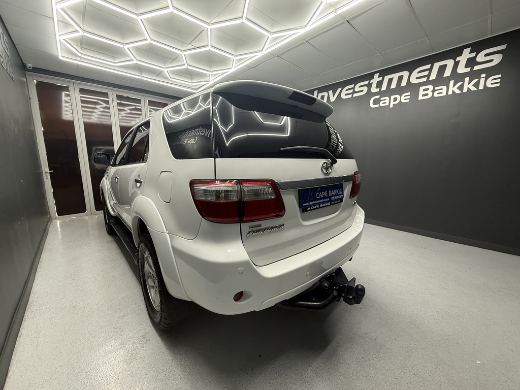 TOYOTA FORTUNER FORTUNER 3.0D-4D R/B 4X4 - 5