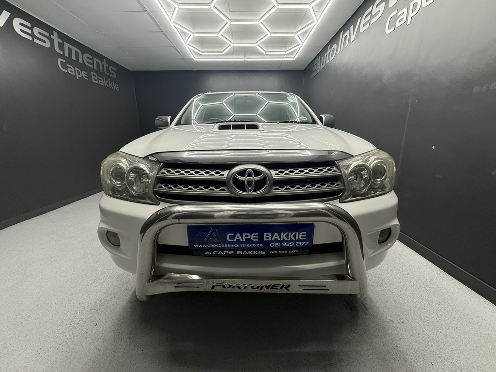TOYOTA FORTUNER FORTUNER 3.0D-4D R/B 4X4 - 7