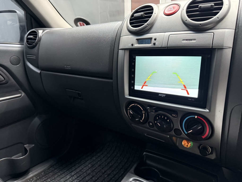 ISUZU KB KB250 LE P/U D/C (KB72) - 12