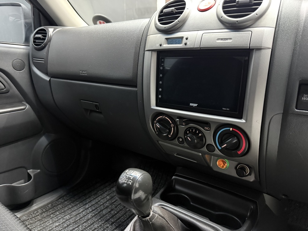 ISUZU KB KB250 LE P/U D/C (KB72) - 13