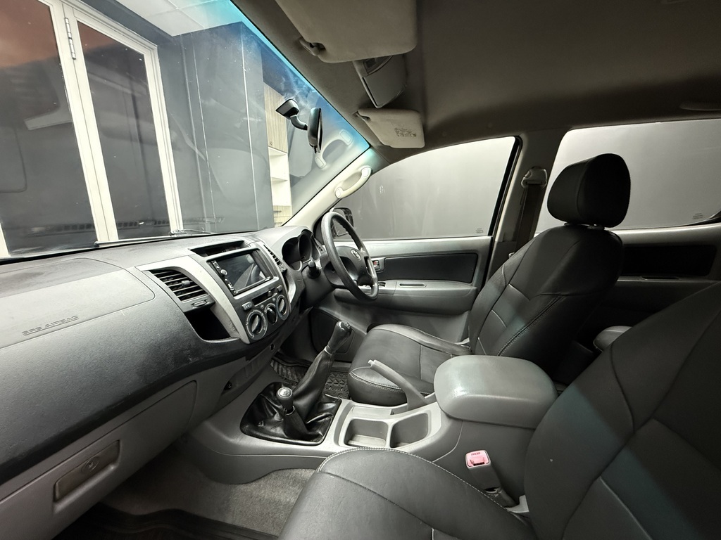 TOYOTA HI-LUX HILUX 3.0D-4D RAIDER 4X4 P/U D/C - 10