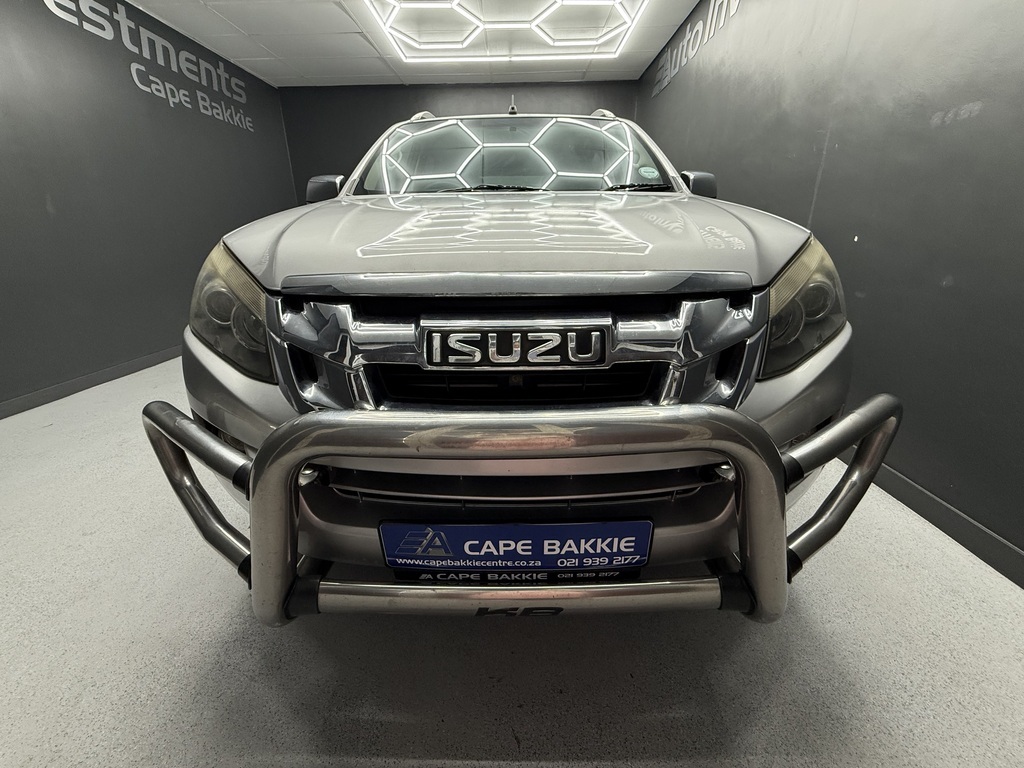 ISUZU KB KB300D-TEQ LX 4X4 P/U D/C - 6