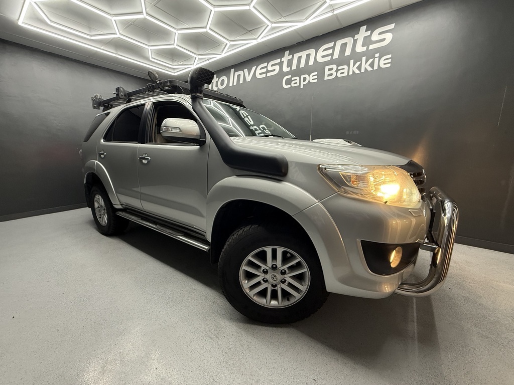 TOYOTA FORTUNER FORTUNER 3.0D-4D 4X4 A/T - 1