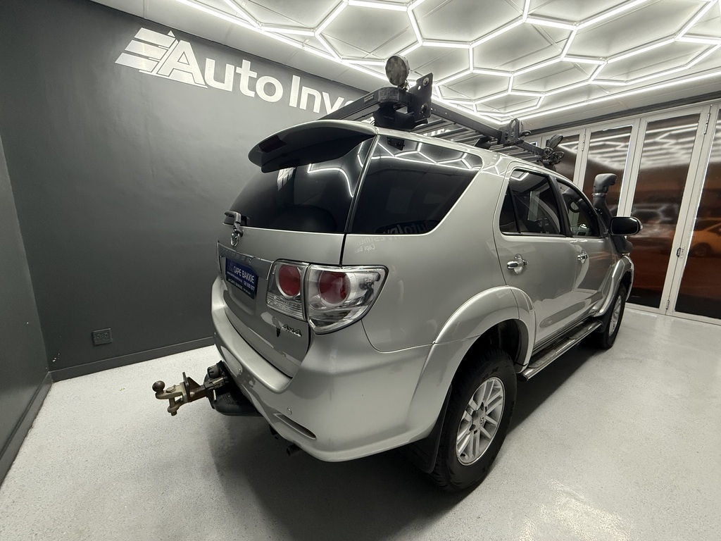 TOYOTA FORTUNER FORTUNER 3.0D-4D 4X4 A/T - 3