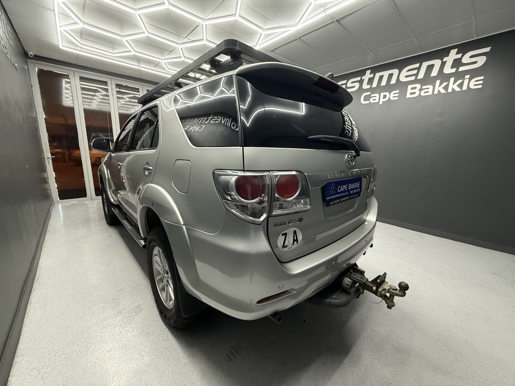 TOYOTA FORTUNER FORTUNER 3.0D-4D 4X4 A/T - 5