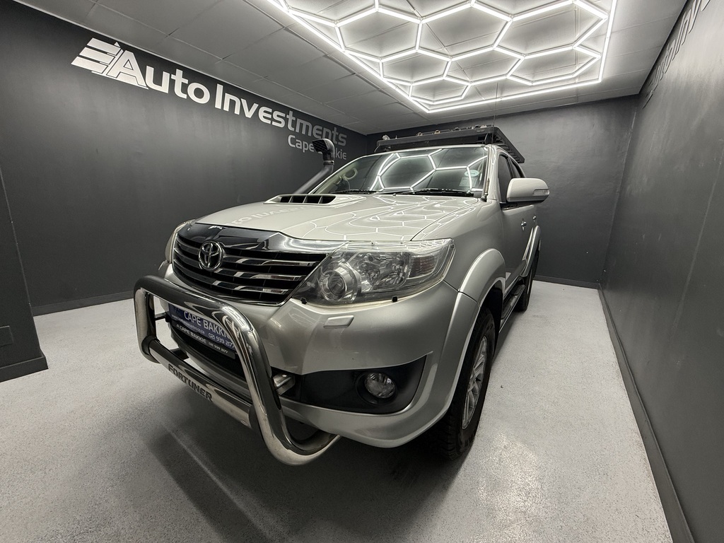 TOYOTA FORTUNER FORTUNER 3.0D-4D 4X4 A/T - 6