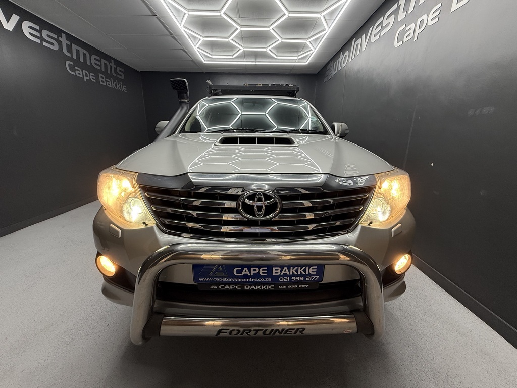 TOYOTA FORTUNER FORTUNER 3.0D-4D 4X4 A/T - 7