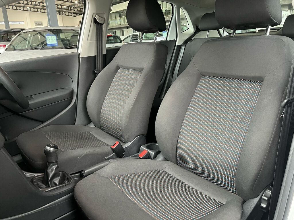 VOLKSWAGEN POLO VIVO POLO VIVO 1.4 TRENDLINE (5DR)