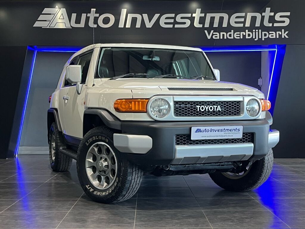 TOYOTA LANDCRUISER L/CRUISER FJ 4.0 V6 CRUISER