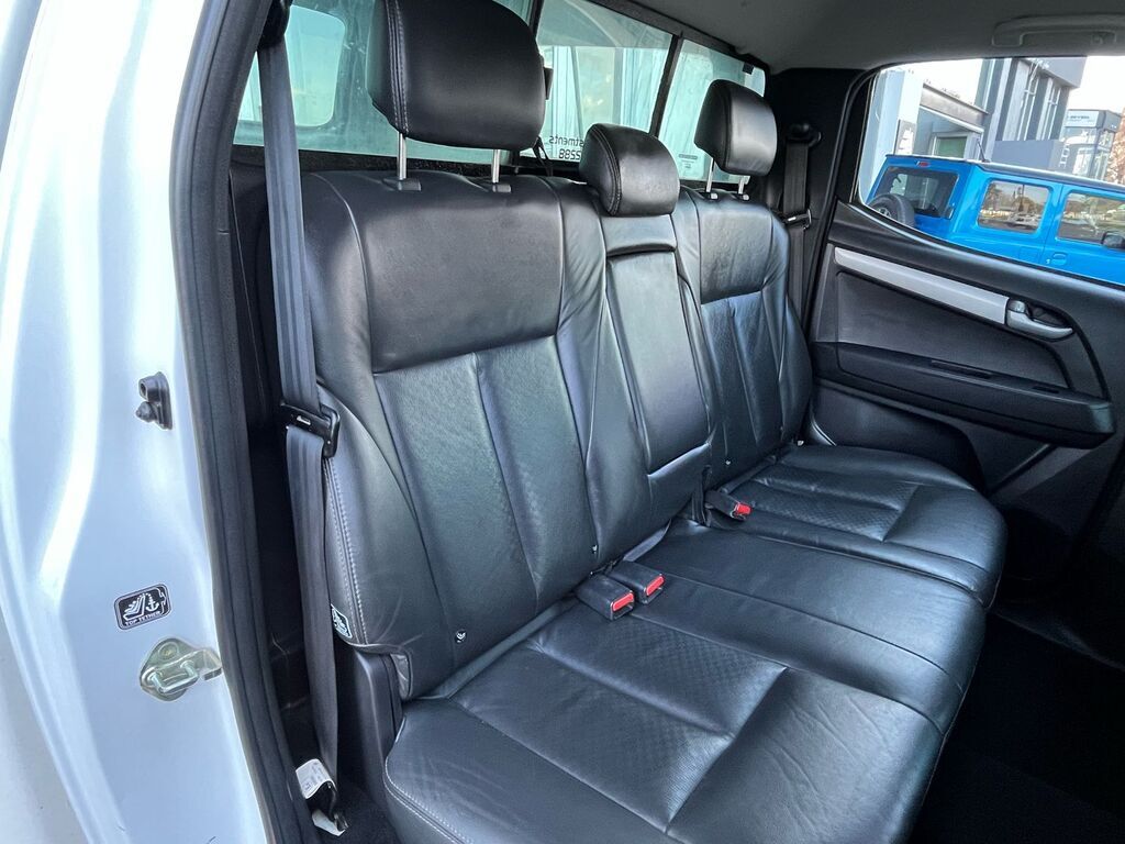 ISUZU KB KB 300 D-TEQ LX 4X4 P/U D/C