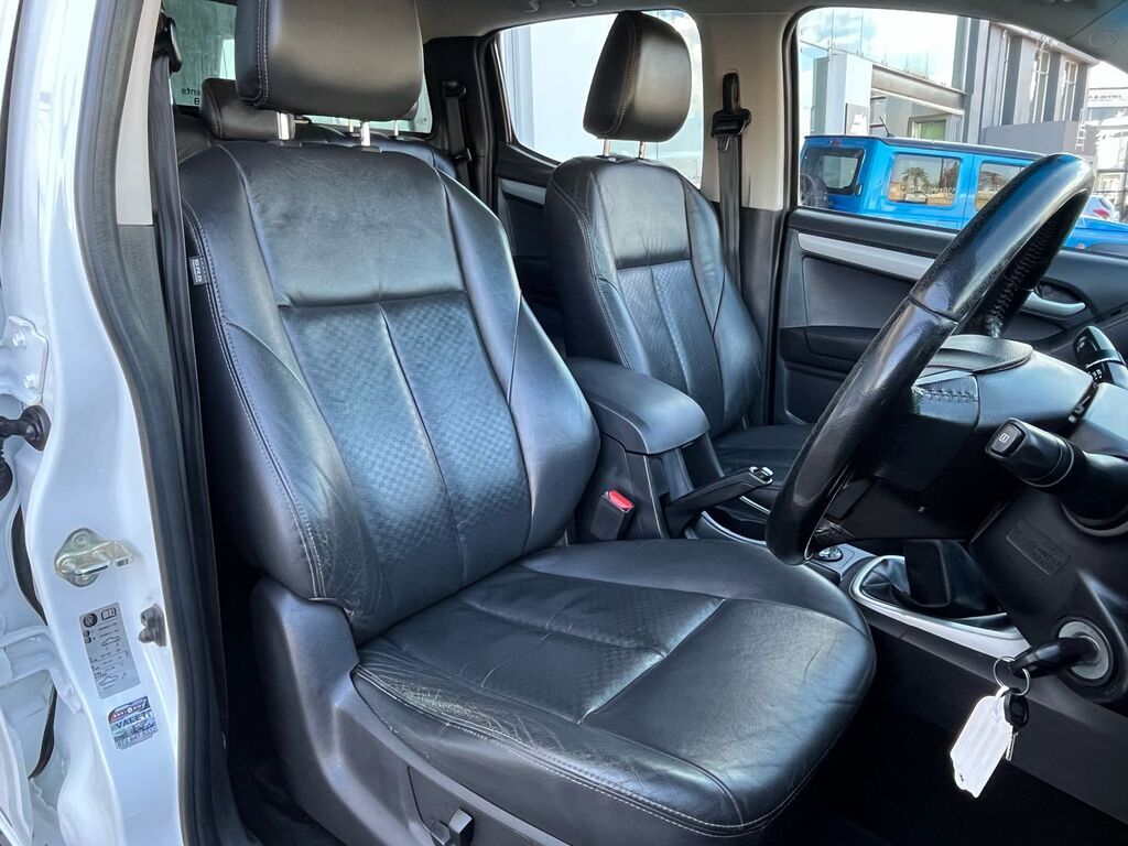 ISUZU KB KB 300 D-TEQ LX 4X4 P/U D/C
