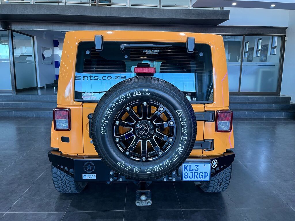 JEEP WRANGLER WRANGLER UNLTD SAHARA 3.6L V6 A/T
