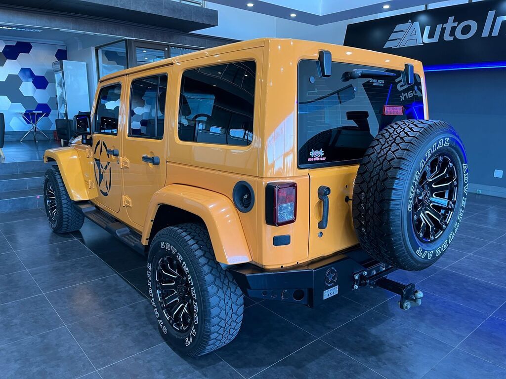 JEEP WRANGLER WRANGLER UNLTD SAHARA 3.6L V6 A/T