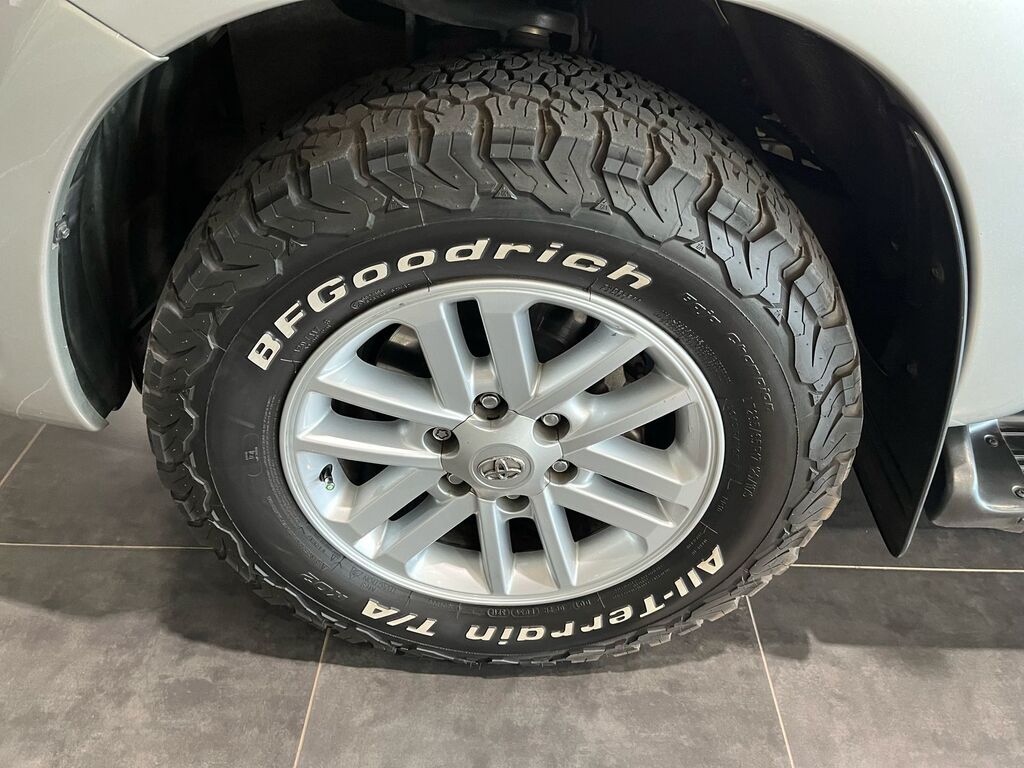 TOYOTA FORTUNER FORTUNER 3.0D-4D R/B A/T