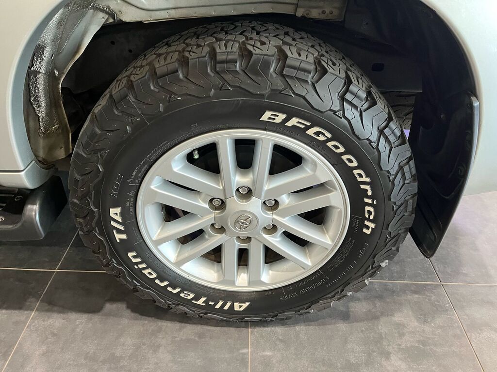 TOYOTA FORTUNER FORTUNER 3.0D-4D R/B A/T