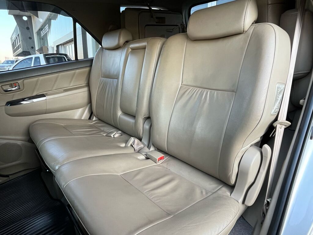TOYOTA FORTUNER FORTUNER 3.0D-4D R/B A/T