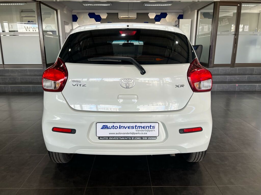 TOYOTA VITZ VITZ 1.0 XR AMT