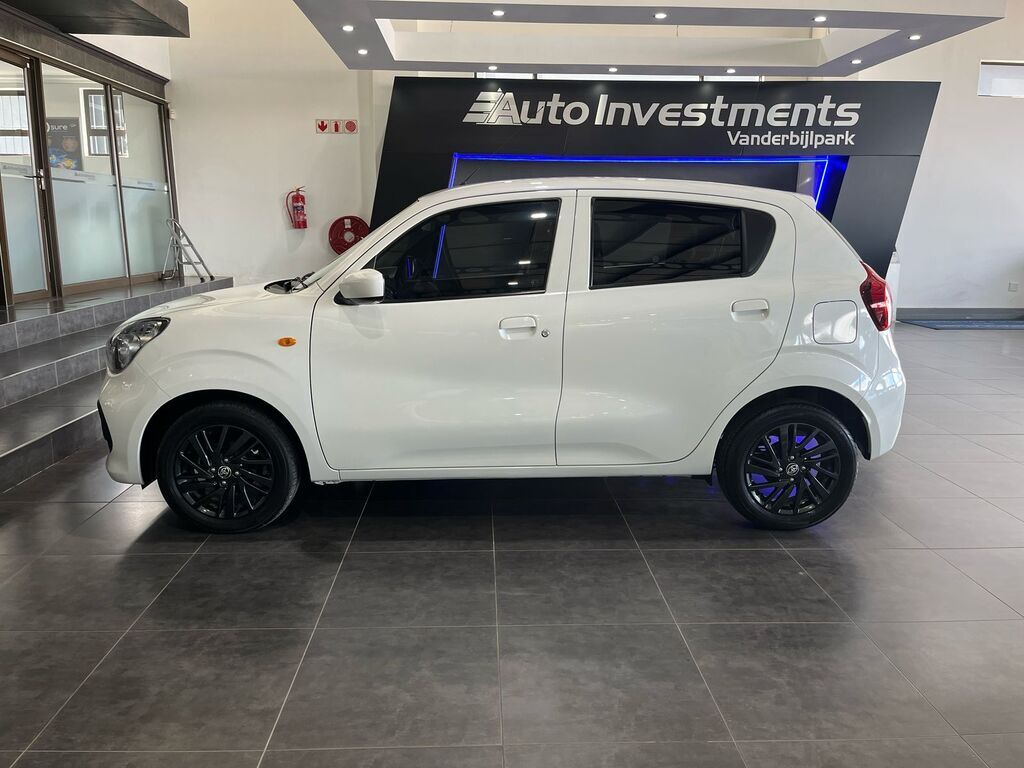 TOYOTA VITZ VITZ 1.0 XR AMT
