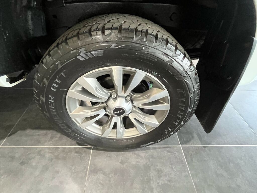 ISUZU KB KB 300 D-TEQ LX A/T P/U E/CAB - 20