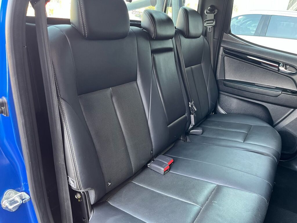 ISUZU D-MAX D-MAX 300 LX 4X4 A/T D/C P/U - 10