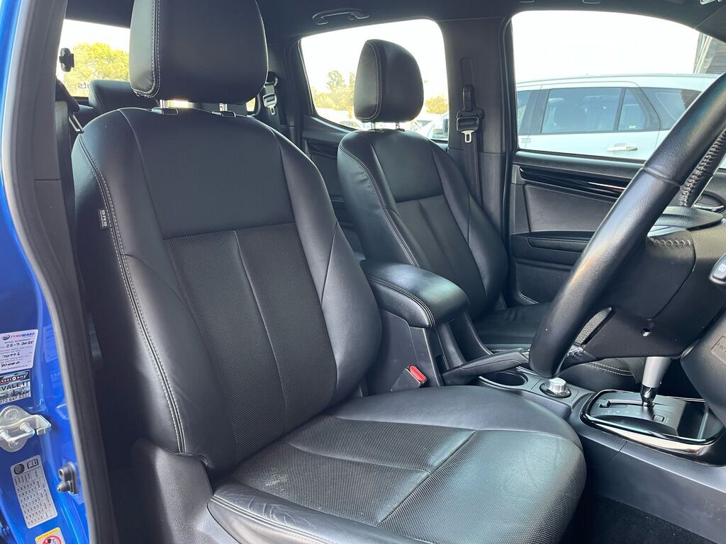 ISUZU D-MAX D-MAX 300 LX 4X4 A/T D/C P/U - 7