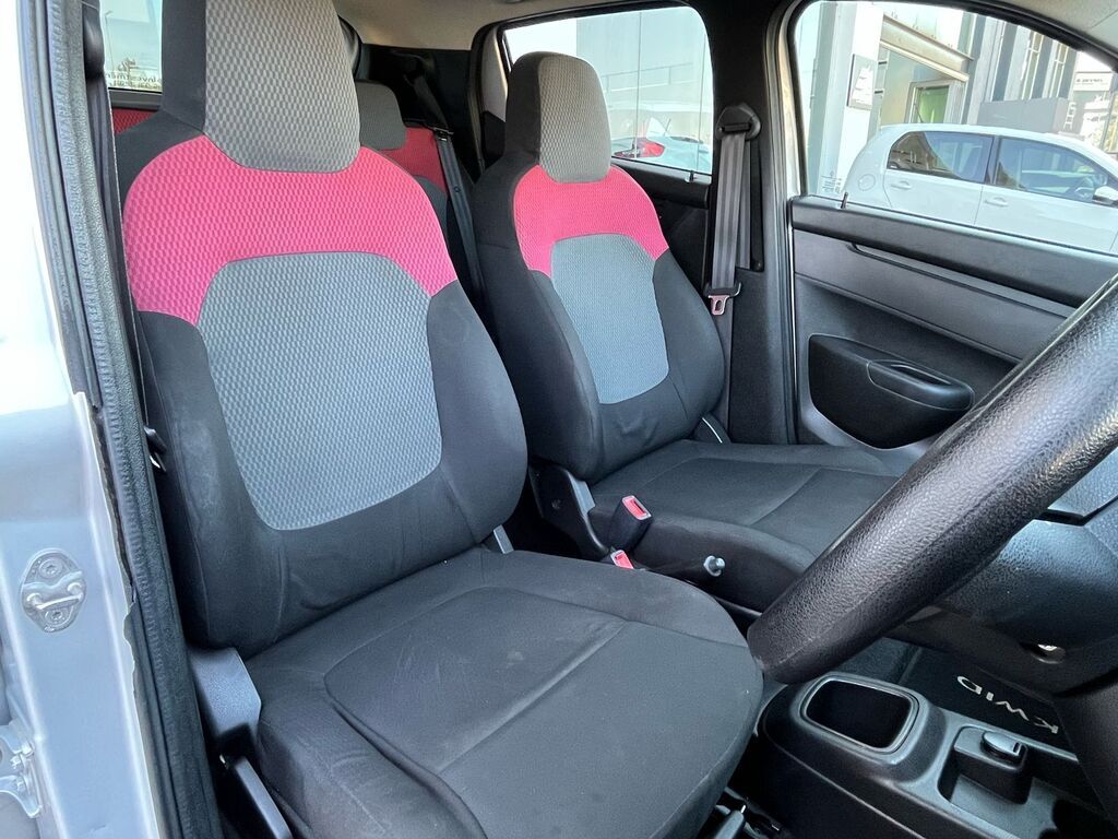 RENAULT KWID KWID 1.0 DYNAMIQUE AMT - 7