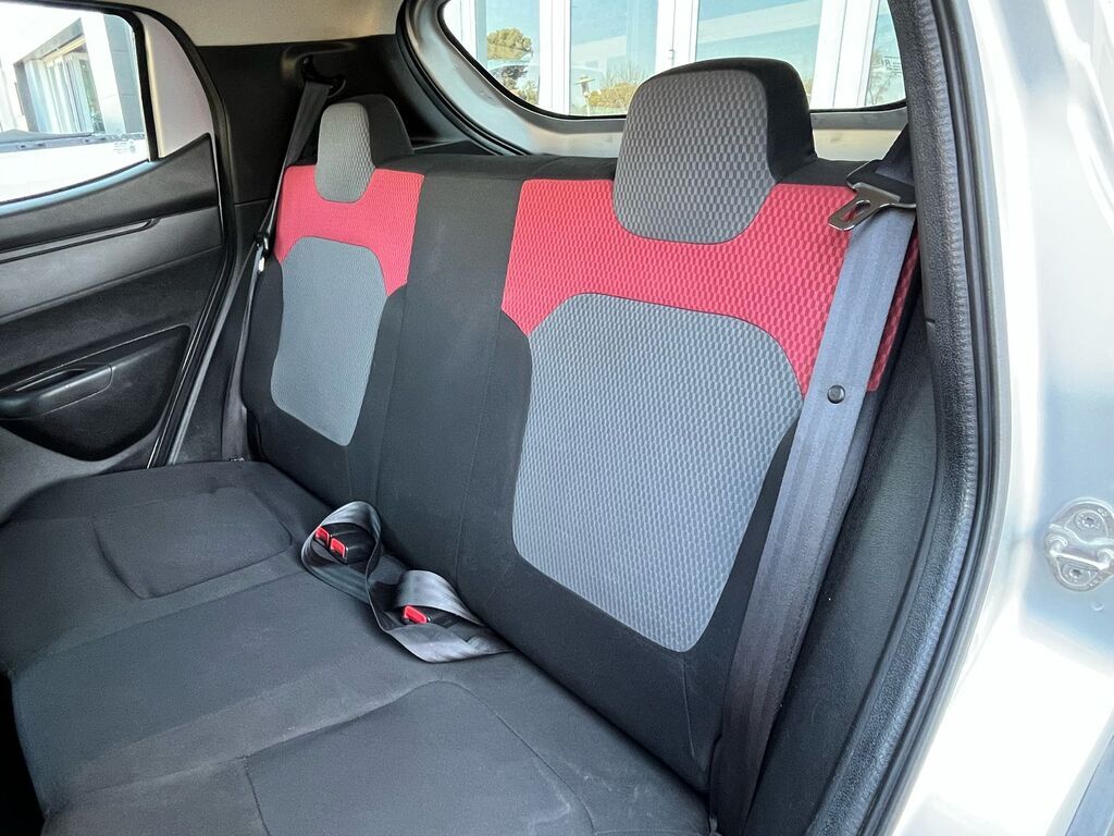 RENAULT KWID KWID 1.0 DYNAMIQUE AMT - 9