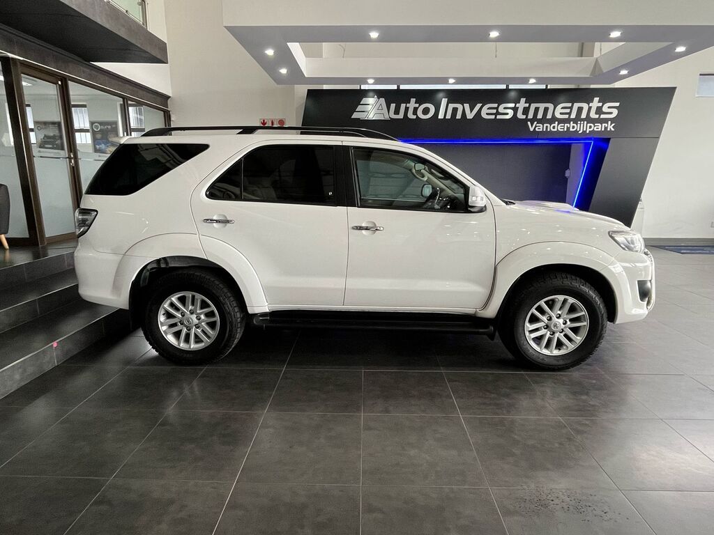 TOYOTA FORTUNER FORTUNER 3.0D-4D R/B A/T - 15