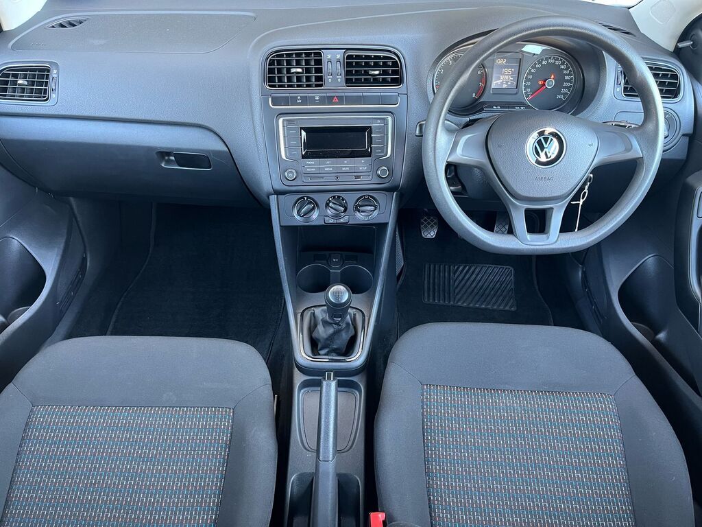 VOLKSWAGEN POLO VIVO POLO VIVO 1.4 TRENDLINE (5DR) - 6